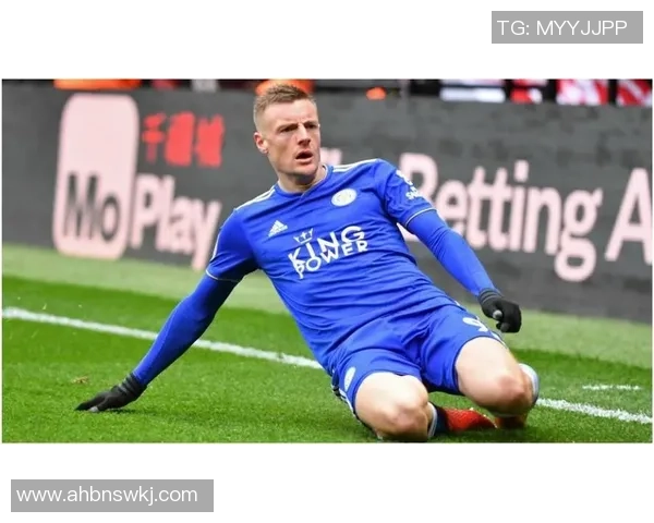 卡扎吉足球明星的崛起与传奇人生揭秘,探索他如何改变足球世界的故事 卡扎吉足球明星的崛起与传奇人生揭秘,探索他如何改变足球世界的故事